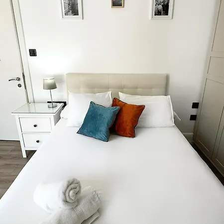 Apartment Master Penthouse Double Ensuite With Private Terrace - Grand House